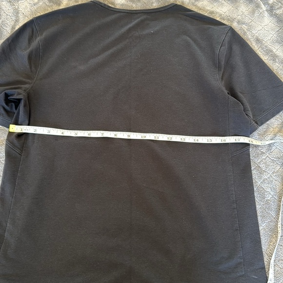 Lululemon - The Fundamental Pocket T-Shirt - Picture 6 of 7